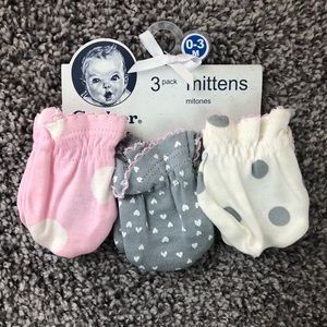 Gerber babygirl mittens
